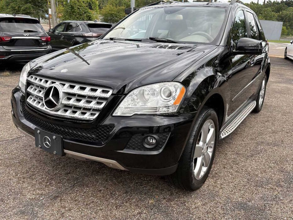 Mercedes-Benz M-Class ML 350      2011