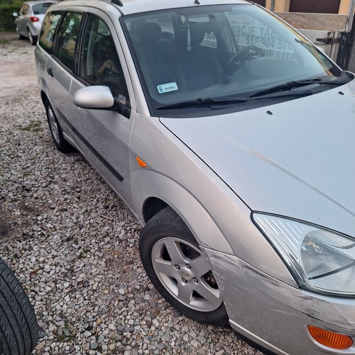 Ford focus 1.6 benzyna