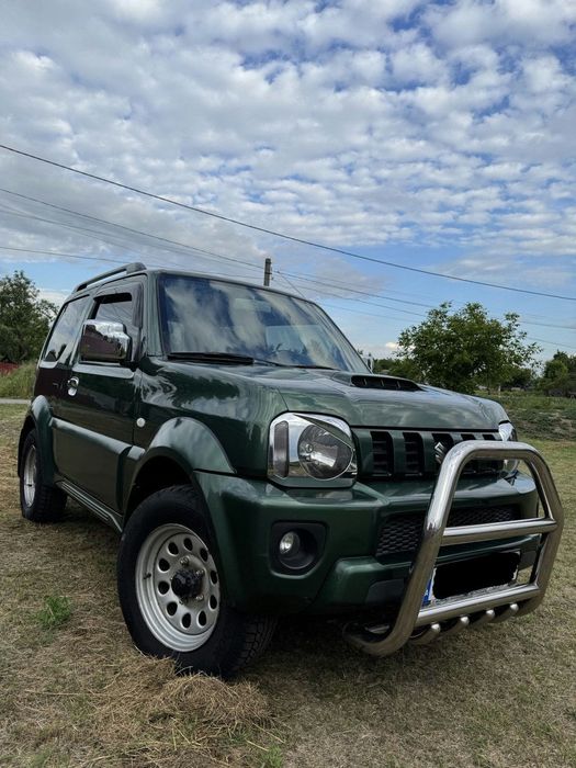 Продам Suzuki Jimny 2013