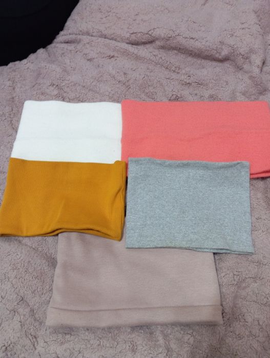 Дитячі шарфи-хамутики, в різних кольорах та в гарному стані