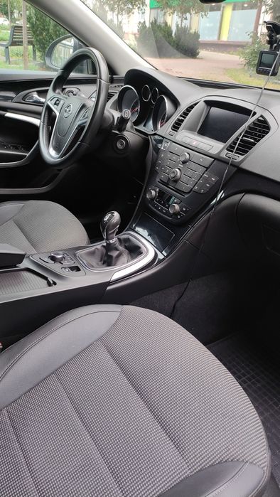 Sprzedam Opel Insignia Sports Tourer 1.4 140km