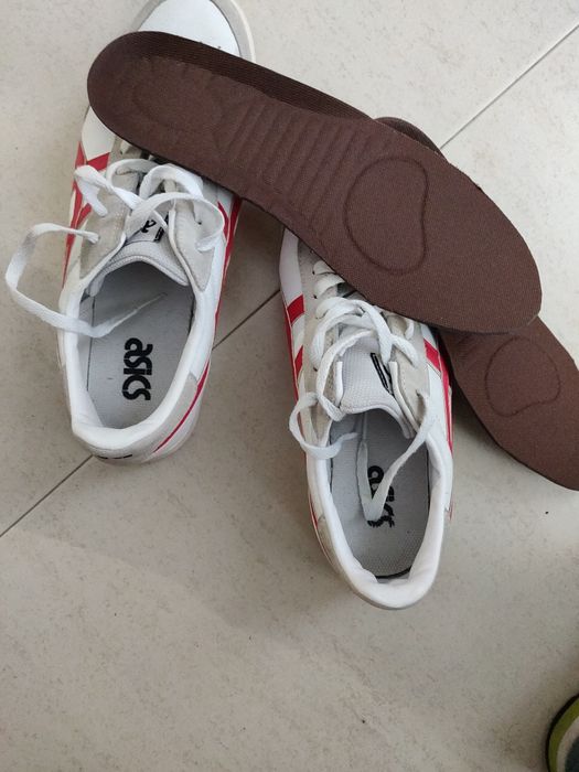 Tênis asics em bom estado
