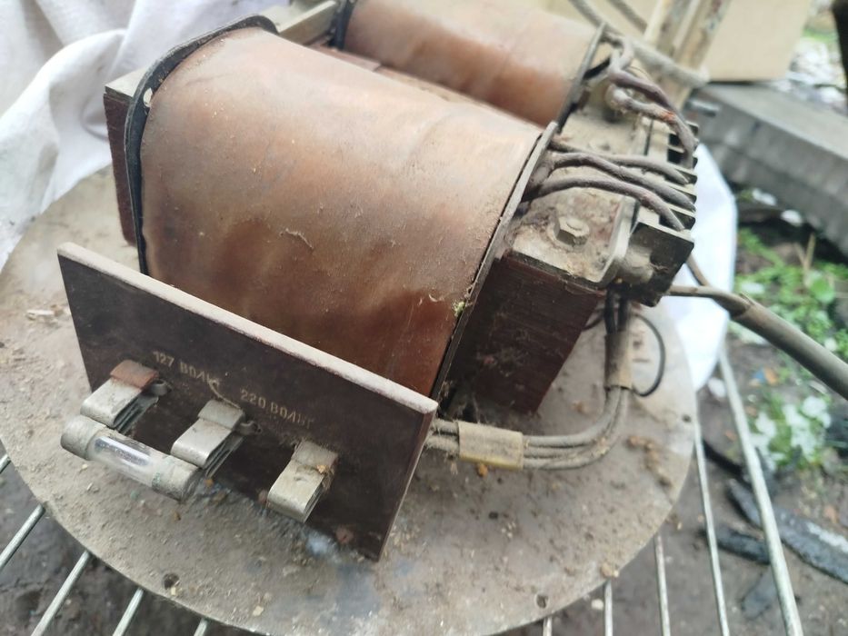 Потужний трансформатор СССР