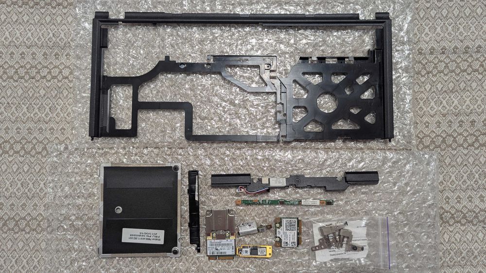 Запчастини / Деталі ноутбука Lenovo ThinkPad T430s X230 X220 X201