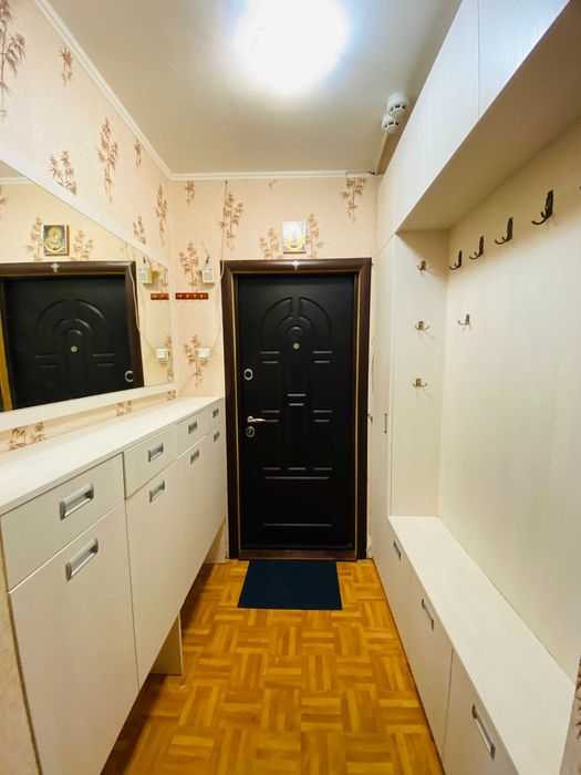 • 2к. кв. Пчілки 4 Позняки Осокорки