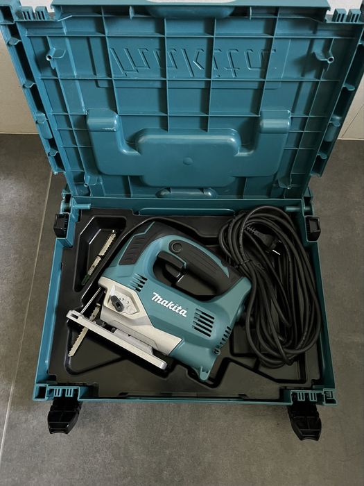 Мережевий лобзик Makita JV0600