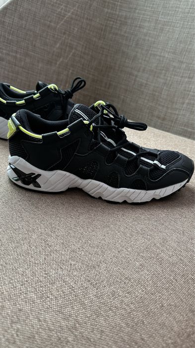 Кросівки ASICS оригінал