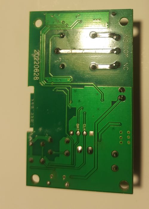 Sonoff moduł włącznika Wi-Fi + sterowanie z pilotów 433 MHz