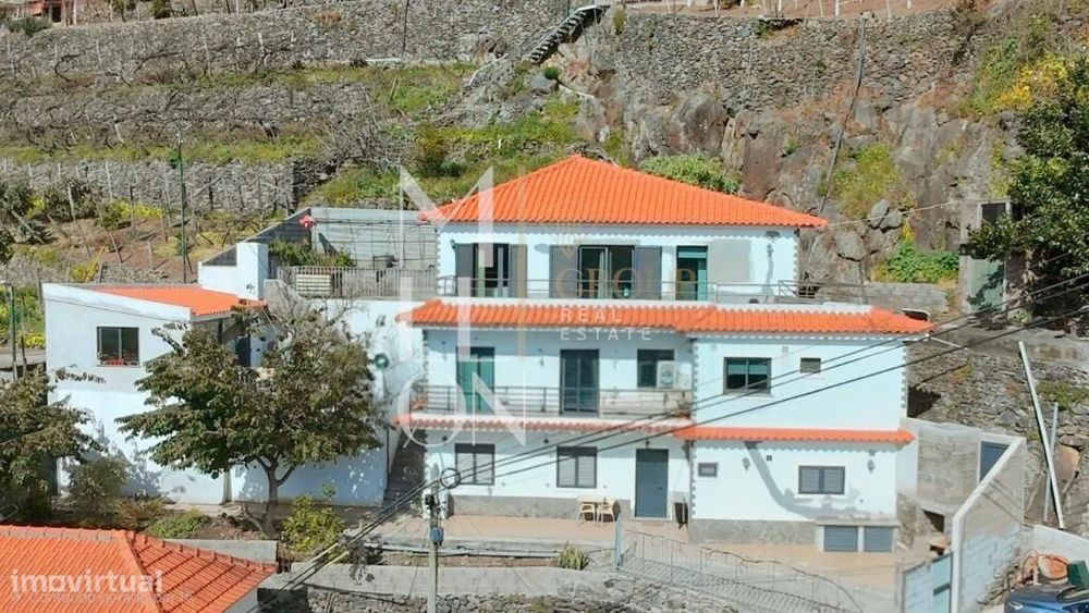 Moradia T3 + 2|Estreito de Câmara de Lobos