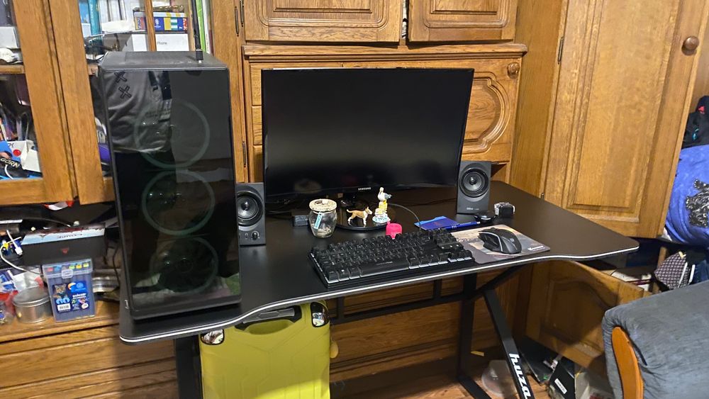 Okazja Sprzedam komputer Gaming gowy