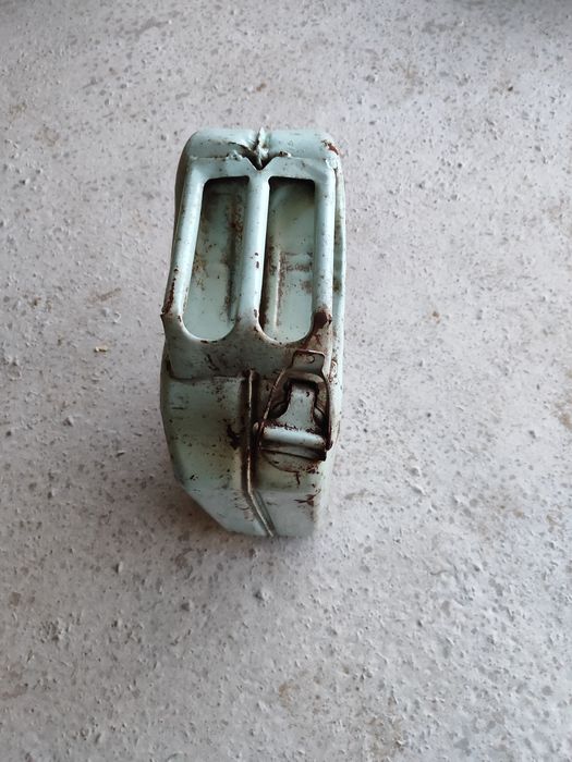 Kanistry metalowe 20 l