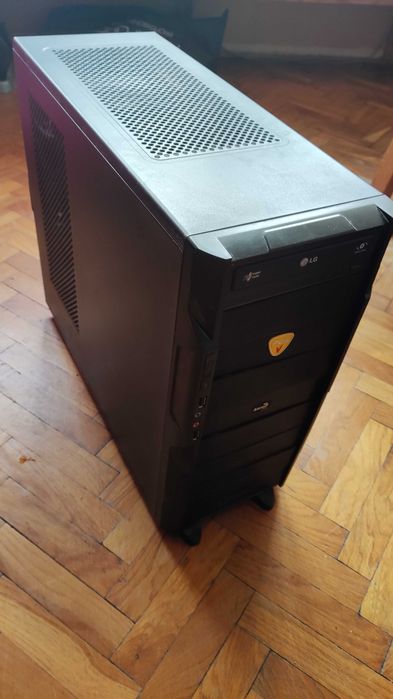 *** Komputer gamingowy ***
