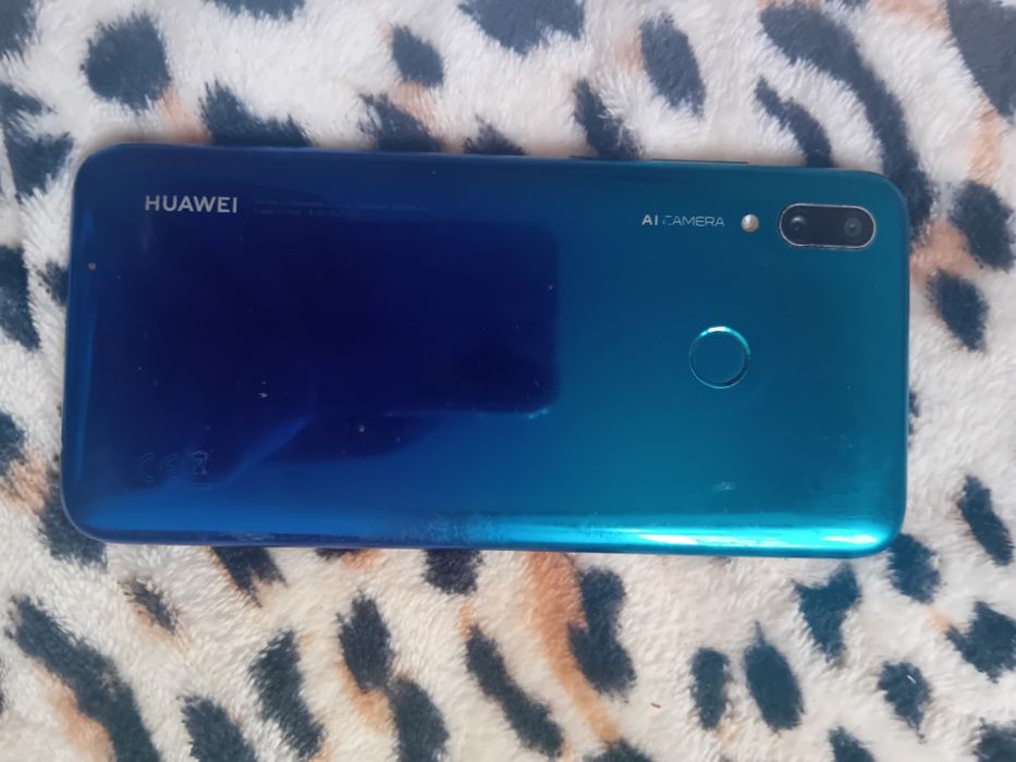 OKAZJA ! Sprzedam  tanio uszkodzony telefon