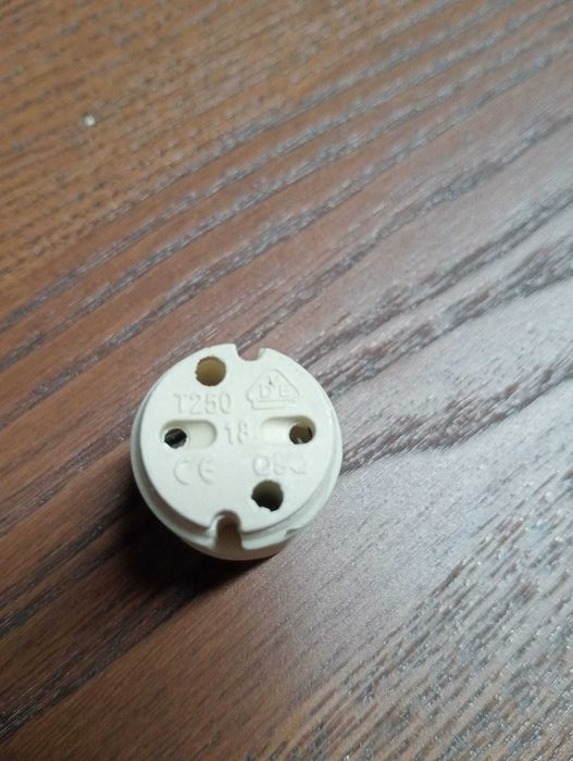 19 Suportes / Casquilho Cerâmico G9 para Lâmpadas Halogéneas ou LED