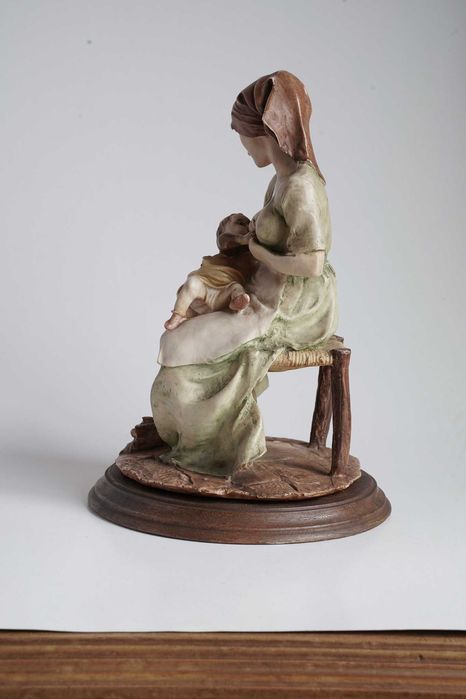 Figuras em Porcelana