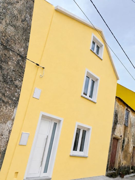 Moradia Totalmente Renovada