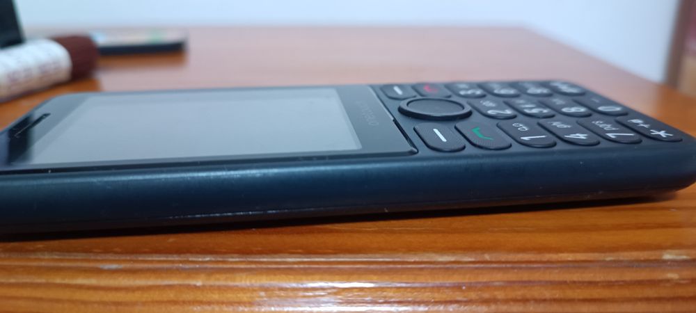 Telemóvel Senior TCL 4022S