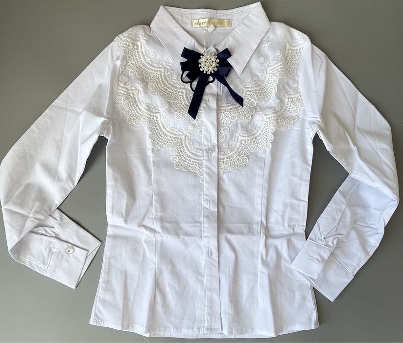 Шкільна блуза з мереживом на дівчинку 116 122