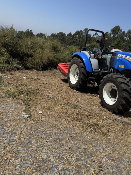 Serviços de Trator e Mini Giratória