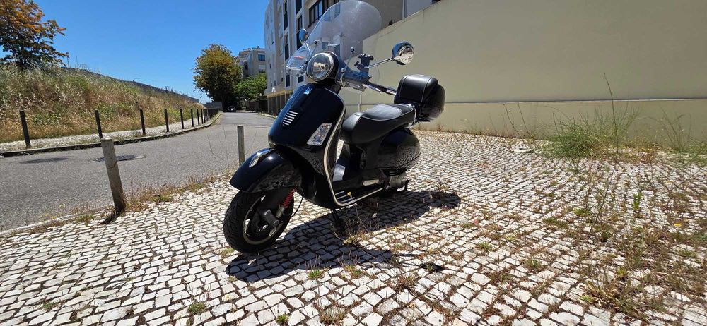 VESPA GTS 300 SUPER COM EXTRAS