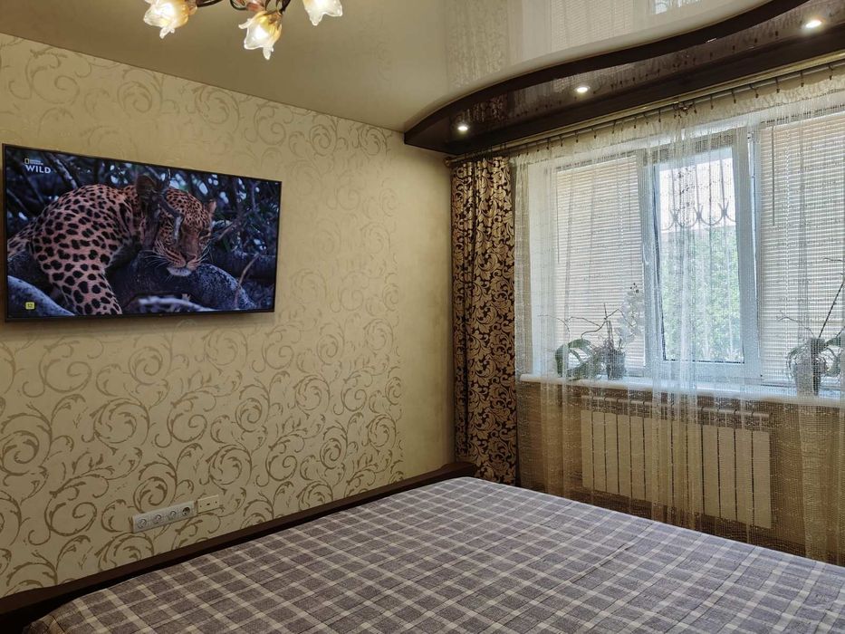 Квартира посуточно  Запорожье,    ЖД вокзал,  7 больница.  Новострой