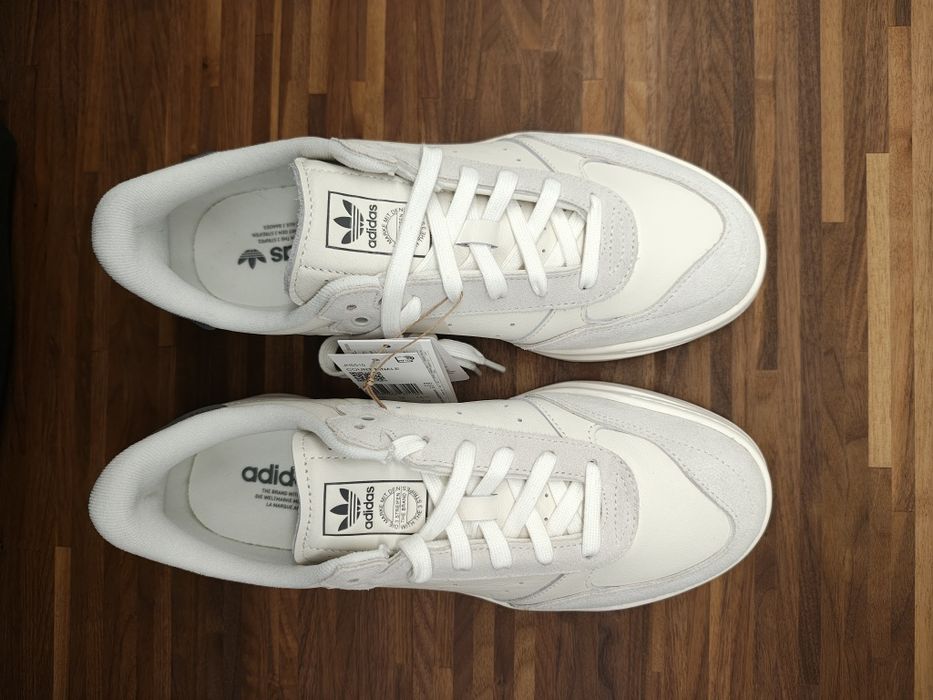 Buty Adidas Court Finale 44 2/3