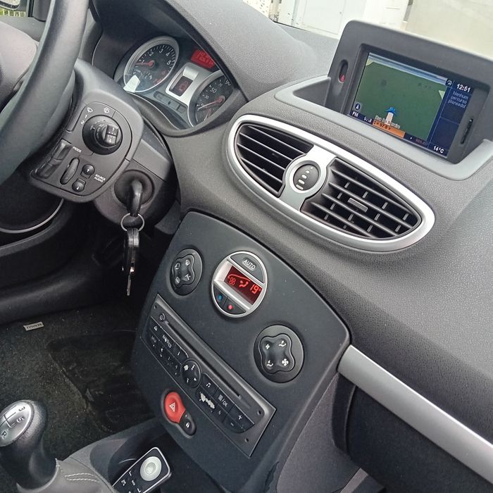 Renault clio 1.2 dynamique s Gps