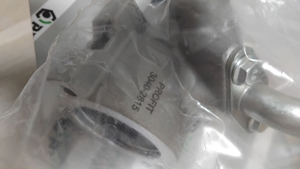 Продам насос ГУР, масло и ремень для ГУР