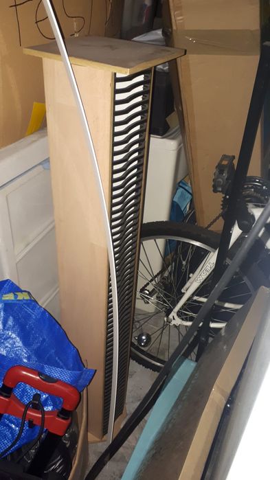 Móvel de madeira para CDs