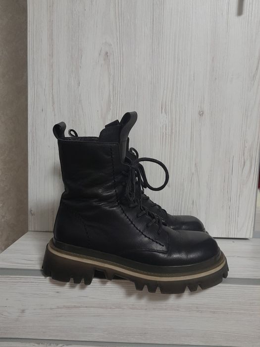 Шкіряні жіночі чоботи PRPY