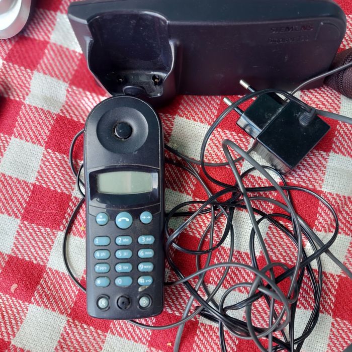 Telefon stacjonarny siemens