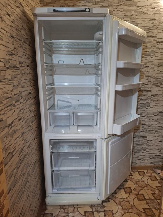 Продам б/у холодильник INDESIT