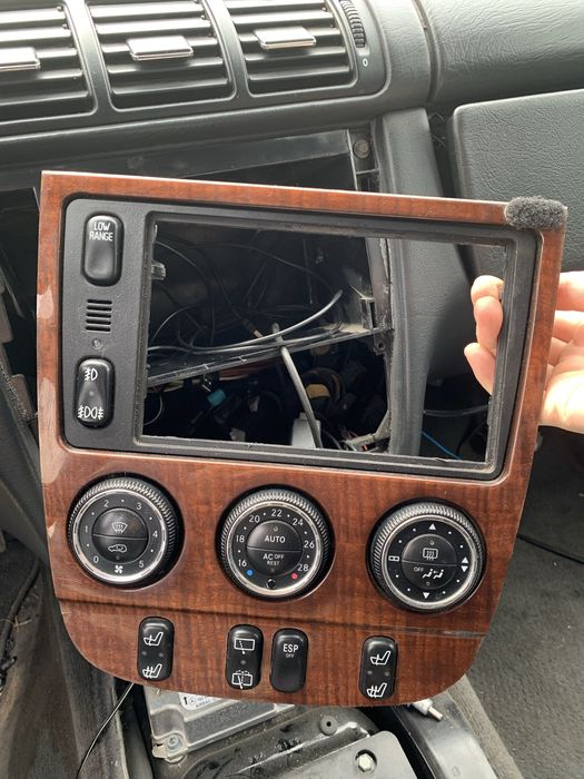 Центральна консоль блок клімату  mercedes ml w163 шрот!