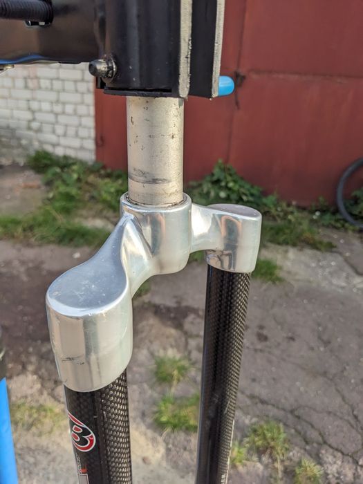 Вилка карбонова ригідна Bontrager SwitchBlade
