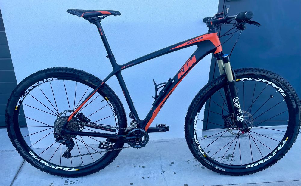 KTM Myroon Master
