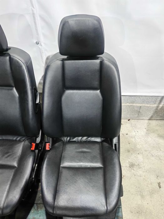 Bancos em couro Mercedes Class C W204 carro