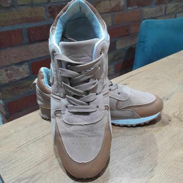 Adidaski damskie roz 39