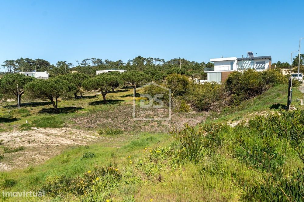 Lote de Terreno, 182 Praia de Agua de Madeiros