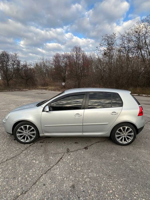 Volkswagen Golf V 1.9 tdi