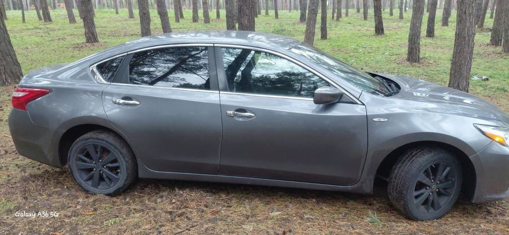 Продам Ніссан Алтіма