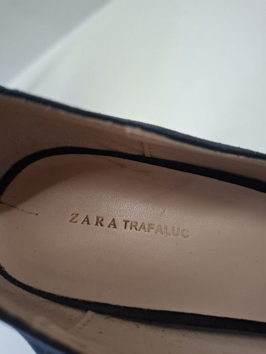 Sapato camurça azul da Zara