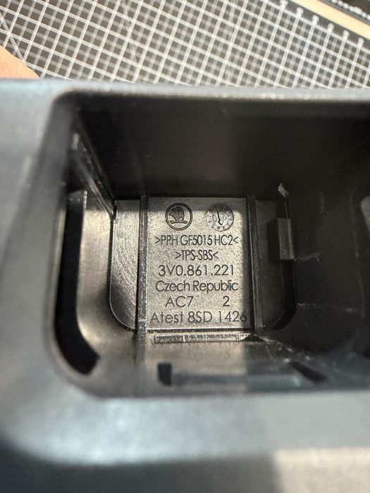 Uchwyt Smart holder Skoda 3V.006.1128 OE