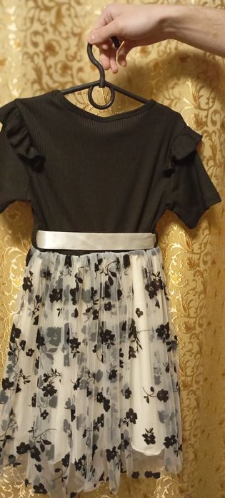 Нарядное платье.