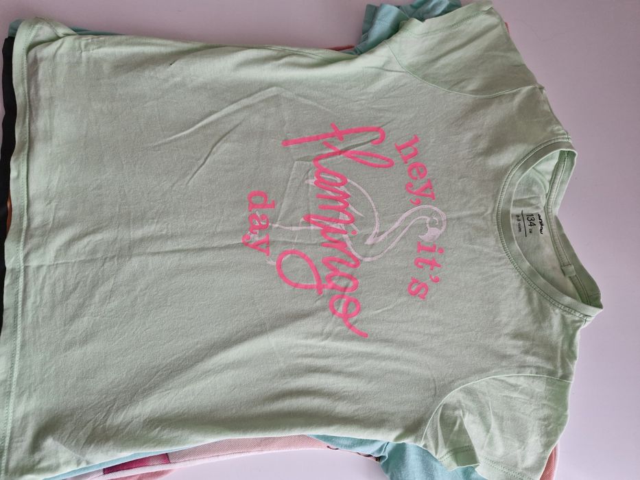 Набір фудболок  для дівчинки.