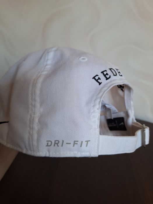 NIKE RF CAP WHITE/BLACK フェデラー キャップ 新品 Кепка Nike RF. Бейсболка Roger Federer оригинал. Вінтажна кепка