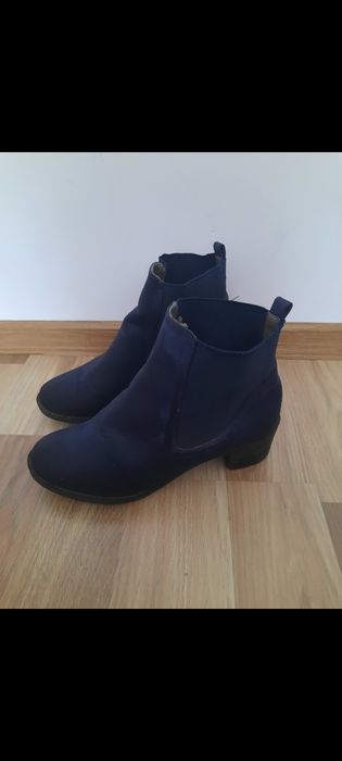 Buty damskie granatowe