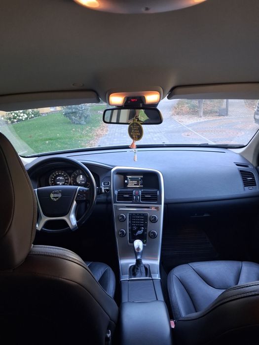 Volvo XC60 D4  2.0 + dodatkowo alufelgi z oponami