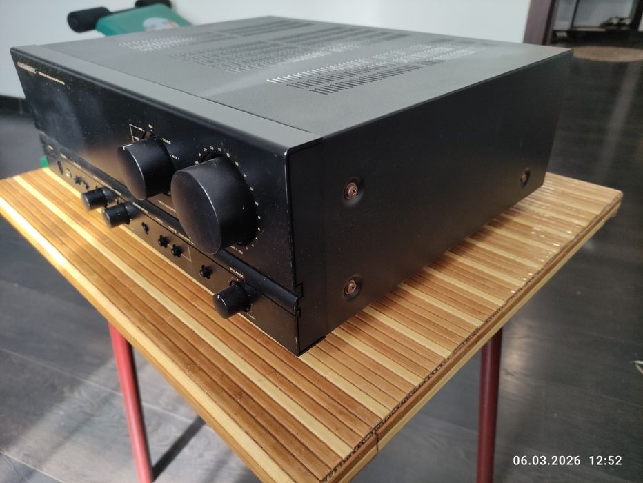 Продам усилитель marantz pm-52