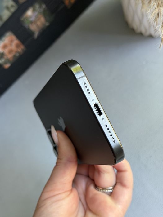 Apple iPhone 16 Pro Max 256GB Black. Esim. Б/в