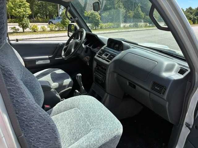 Mitsubishi Pagero 2.8 TD - Abas Largas